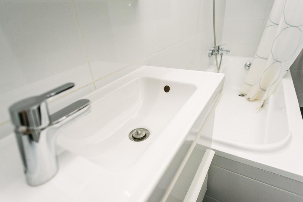 D.Five Stylish Apartment On Vaci Street Boedapest Buitenkant foto